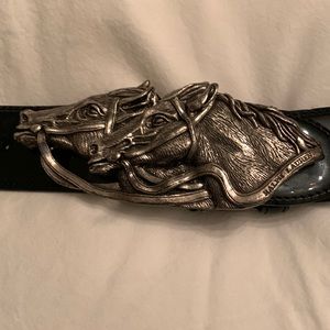 Ralph Lauren Black Label Double Horse Head belt in patent leather. Size L